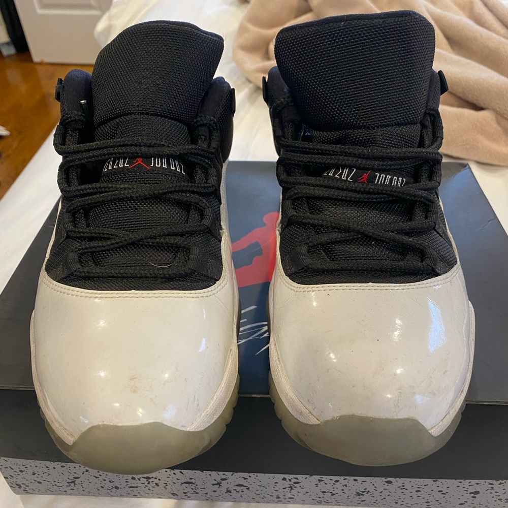Jordan 11 Retro Low Reverse Concord